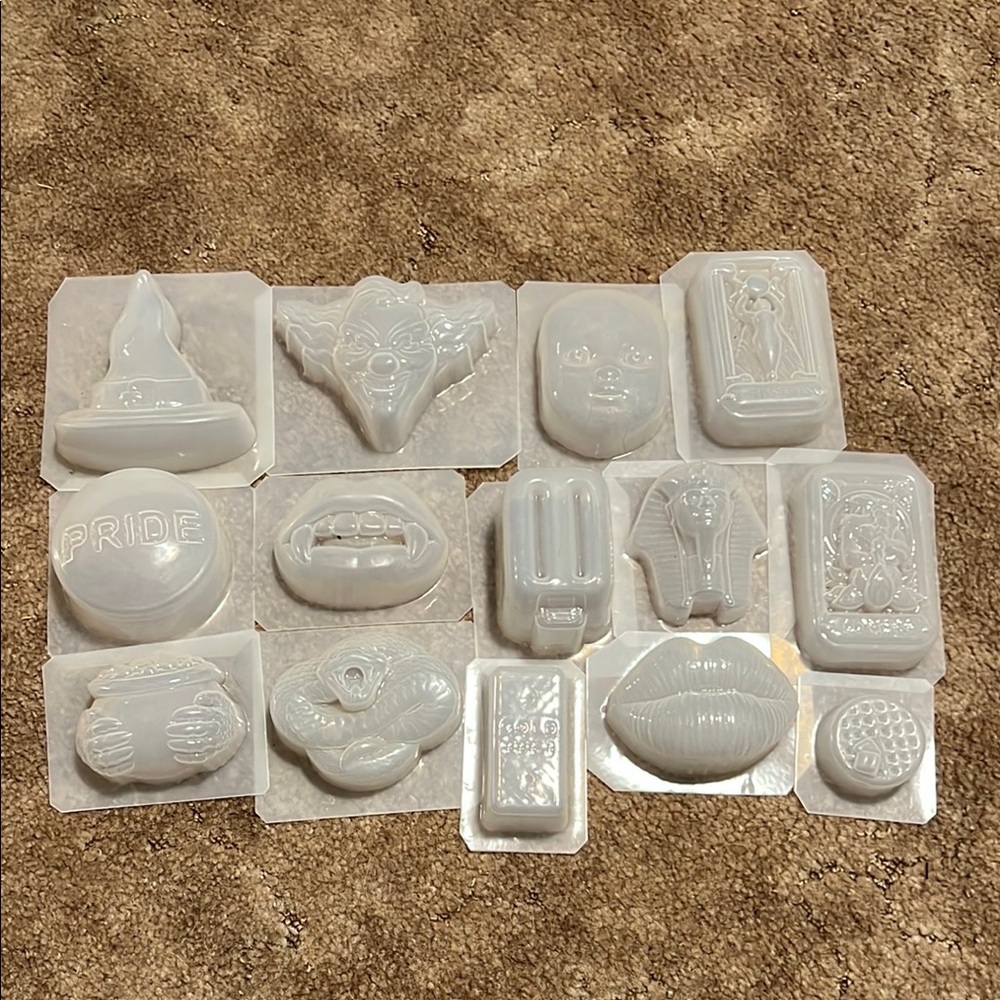 Set of 14 Vacuum Seal Molds for Bath Bombs & Soaps